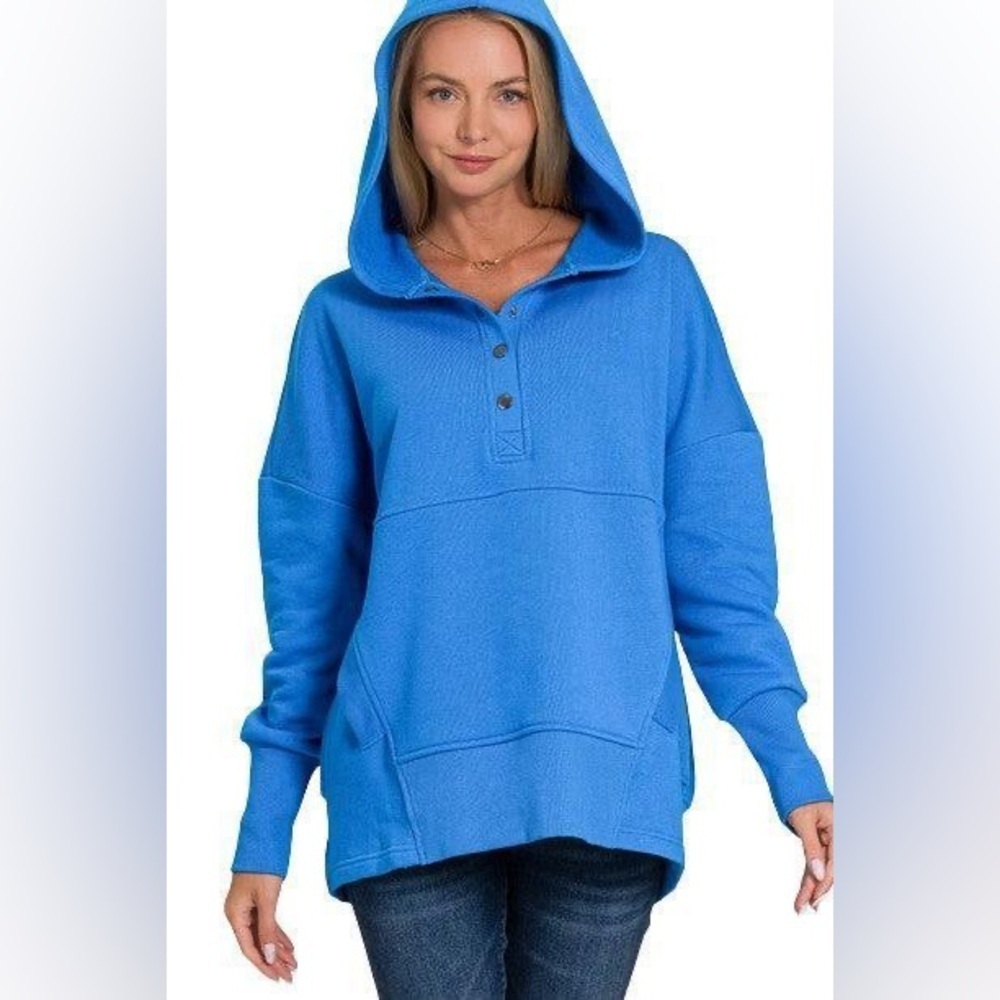 Zenana Outfitters Women's kangaroo pocket scuba Hoodie medium ocean blue